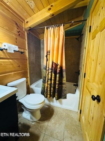 167 Bunkhouse Rd, Spencer, TN 38585