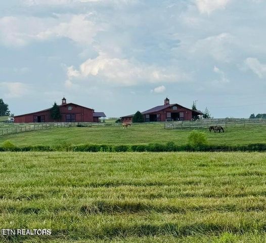 167 Bunkhouse Rd, Spencer, TN 38585