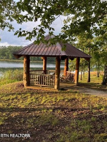 167 Bunkhouse Rd, Spencer, TN 38585