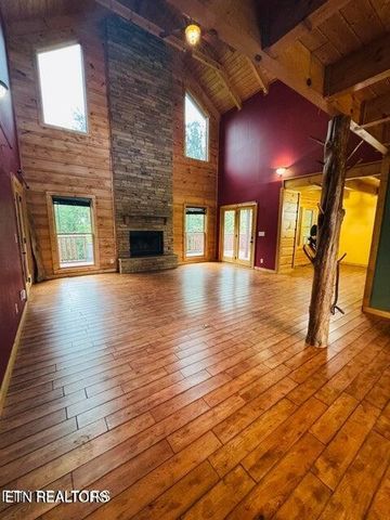 167 Bunkhouse Rd, Spencer, TN 38585