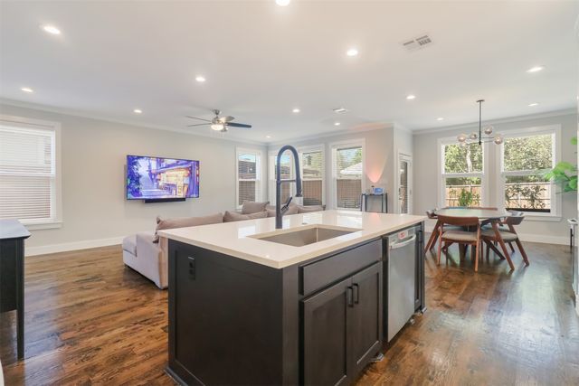 1975 Angelina Drive, Dallas, TX 75212
