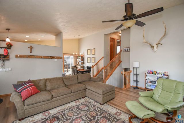 3505 W Trinity Pl Place, Sioux Falls, SD 57108