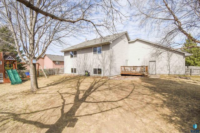 3505 W Trinity Pl Place, Sioux Falls, SD 57108