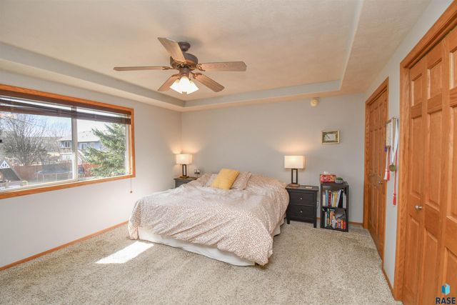 3505 W Trinity Pl Place, Sioux Falls, SD 57108