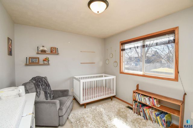 3505 W Trinity Pl Place, Sioux Falls, SD 57108