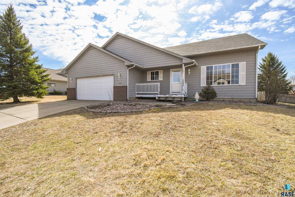 3505 W Trinity Pl Place, Sioux Falls, SD 57108