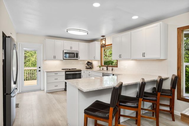 6104 W Deno Rd, Spokane, WA 99224