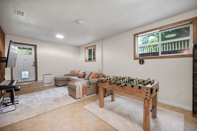 6104 W Deno Rd, Spokane, WA 99224