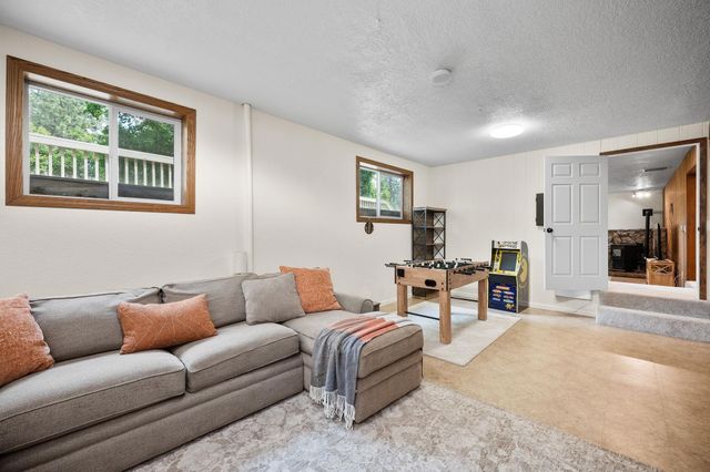 6104 W Deno Rd, Spokane, WA 99224