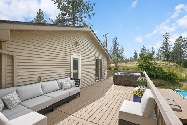 6104 W Deno Rd, Spokane, WA 99224