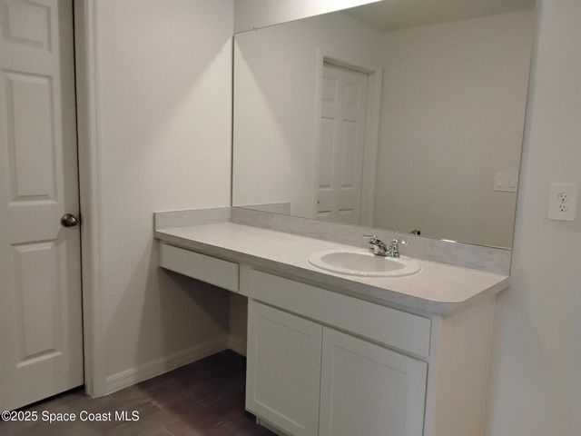 3198 Framingham Avenue SW, Palm Bay, FL 32908