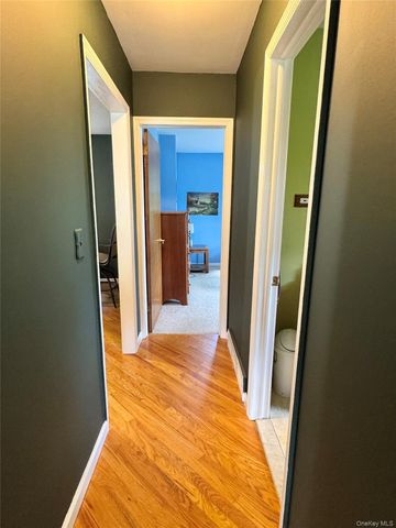 35 Willow Road, Beacon, NY 12508