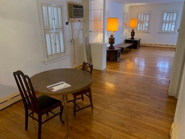 3008 Lincoln Road, Oak Brook, IL 60523