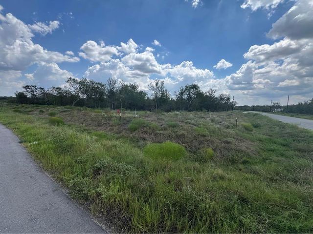225 Brinley Mae WAY, Lockhart, TX 78644