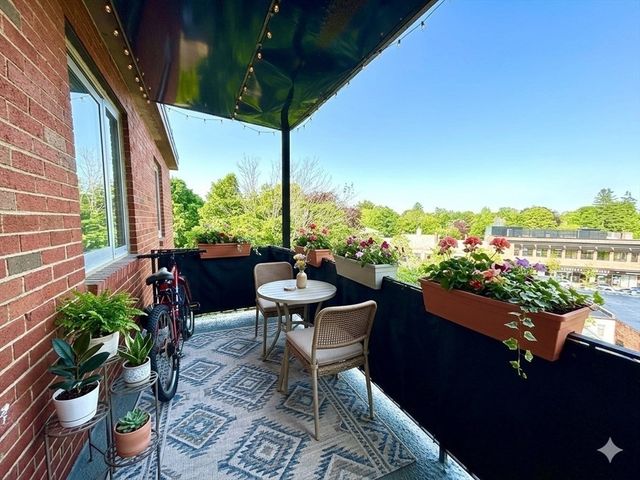 125 Trapelo Rd U:36, Belmont, MA 02478