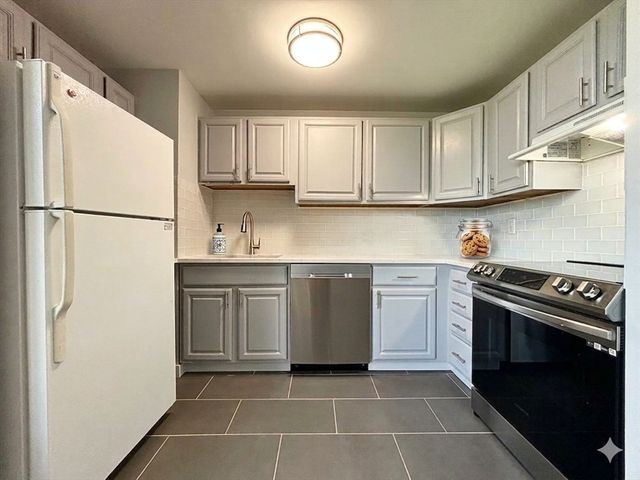 125 Trapelo Rd U:36, Belmont, MA 02478