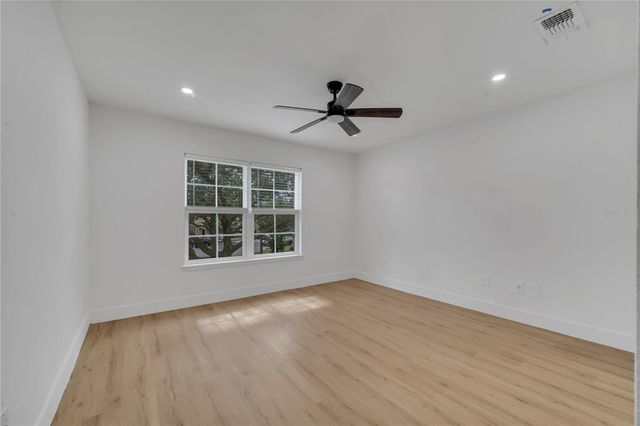 6593 QUEENS BOROUGH AVENUE 202, Orlando, FL 32835