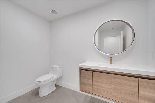 6593 QUEENS BOROUGH AVENUE 202, Orlando, FL 32835