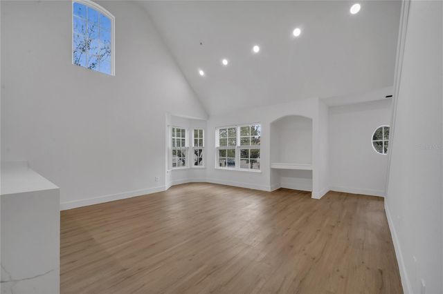 6593 QUEENS BOROUGH AVENUE 202, Orlando, FL 32835