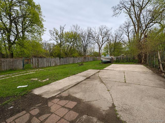 13994 Birwood Street, Detroit, MI 48238