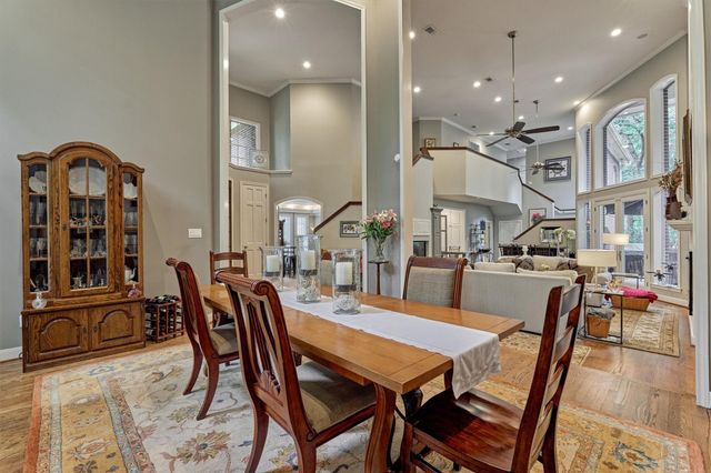 72 Village Hill Drive Drive, Conroe, TX 77304
