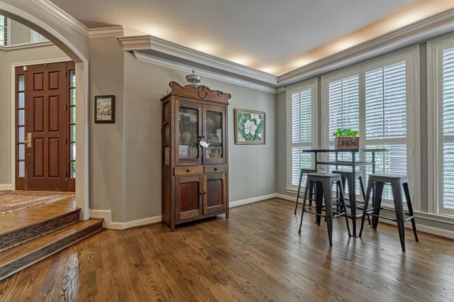 72 Village Hill Drive Drive, Conroe, TX 77304