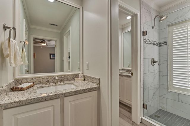 72 Village Hill Drive Drive, Conroe, TX 77304