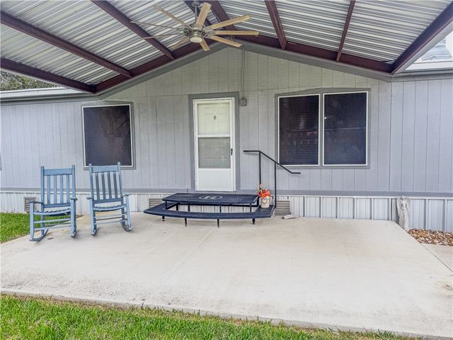 9046 Old Macey Road, Hearne, TX 77859