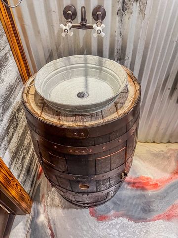 9046 Old Macey Road, Hearne, TX 77859