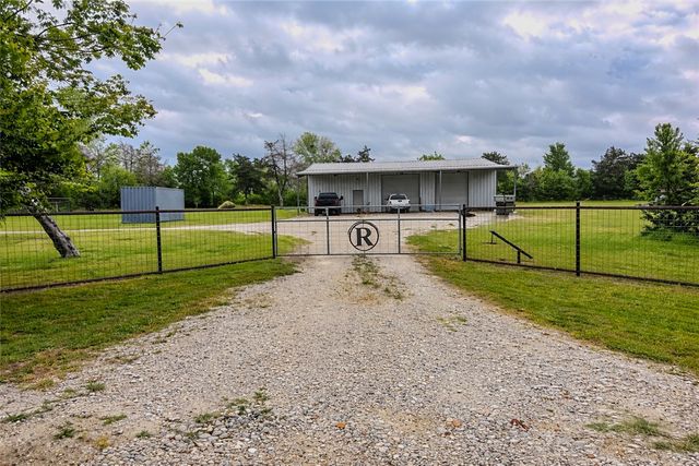 9046 Old Macey Road, Hearne, TX 77859