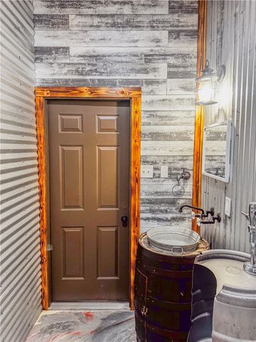 9046 Old Macey Road, Hearne, TX 77859