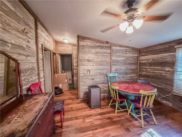 9046 Old Macey Road, Hearne, TX 77859