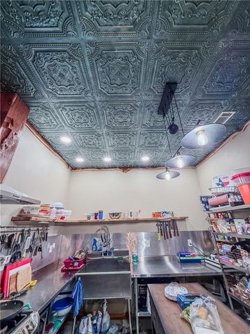 9046 Old Macey Road, Hearne, TX 77859