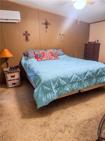 9046 Old Macey Road, Hearne, TX 77859