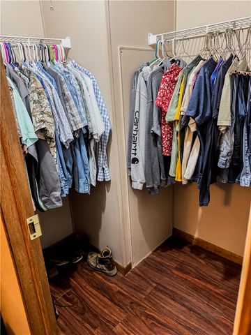 9046 Old Macey Road, Hearne, TX 77859