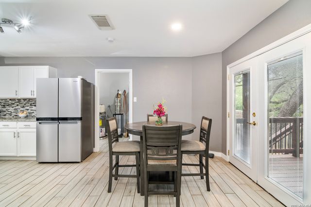 15722 Walnut Creek, San Antonio, TX 78247