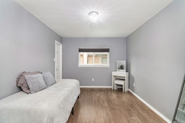 15722 Walnut Creek, San Antonio, TX 78247