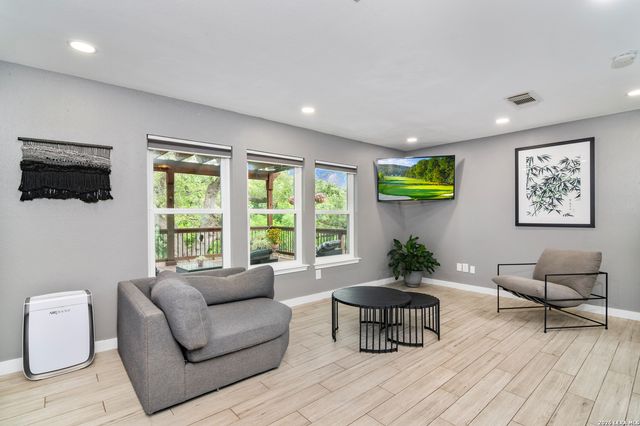 15722 Walnut Creek, San Antonio, TX 78247