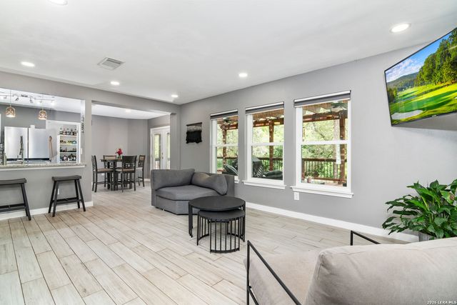 15722 Walnut Creek, San Antonio, TX 78247