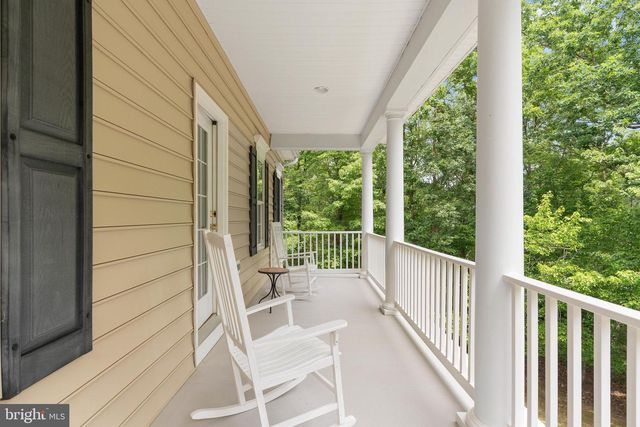 8622 LAROQUE RUN DR, Fredericksburg, VA 22407