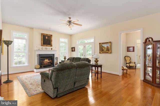 8622 LAROQUE RUN DR, Fredericksburg, VA 22407