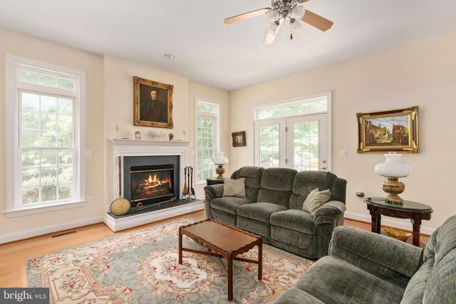 8622 LAROQUE RUN DR, Fredericksburg, VA 22407