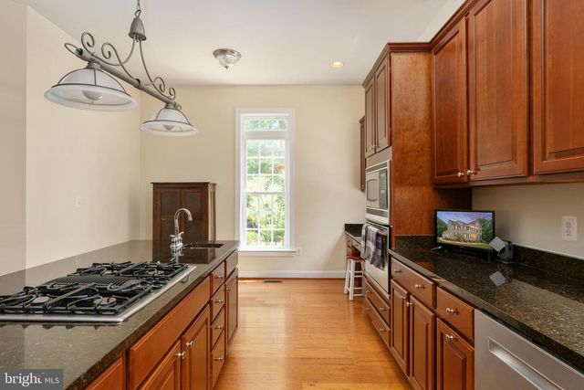 8622 LAROQUE RUN DR, Fredericksburg, VA 22407