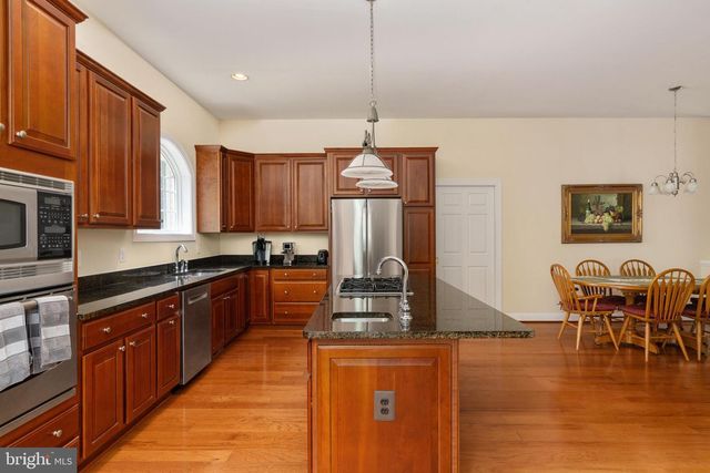 8622 LAROQUE RUN DR, Fredericksburg, VA 22407