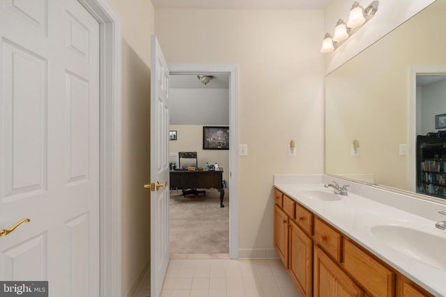 8622 LAROQUE RUN DR, Fredericksburg, VA 22407