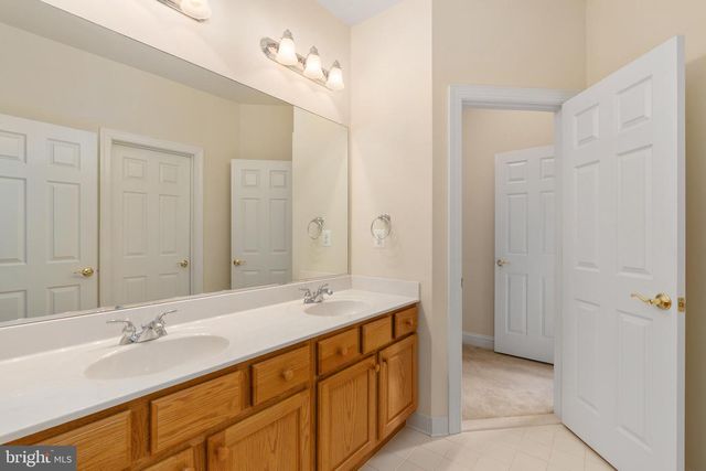 8622 LAROQUE RUN DR, Fredericksburg, VA 22407