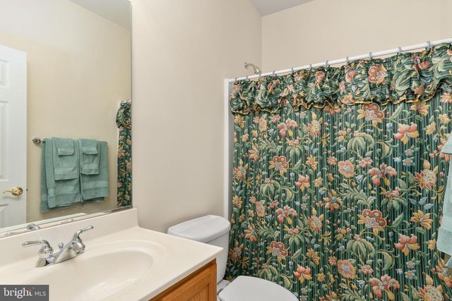 8622 LAROQUE RUN DR, Fredericksburg, VA 22407
