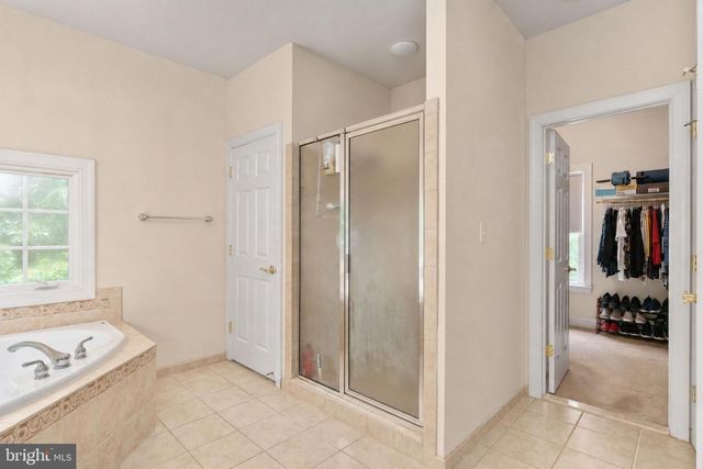 8622 LAROQUE RUN DR, Fredericksburg, VA 22407