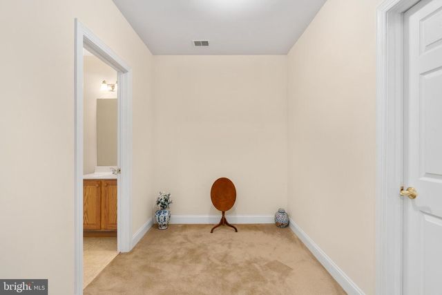 8622 LAROQUE RUN DR, Fredericksburg, VA 22407