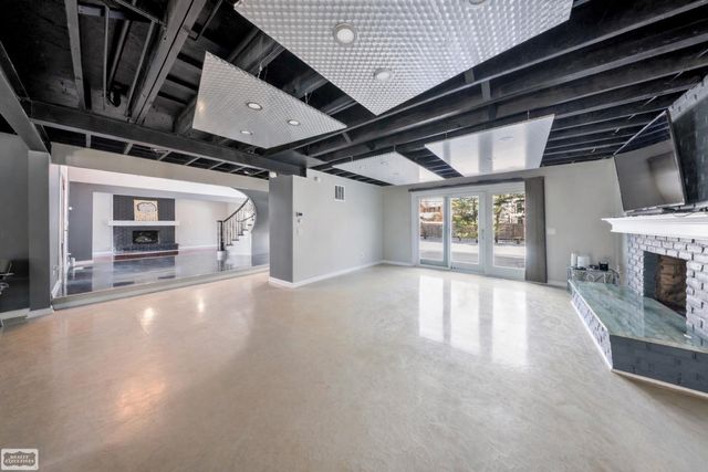 1030 Bishop Road, Grosse Pointe, MI 48230